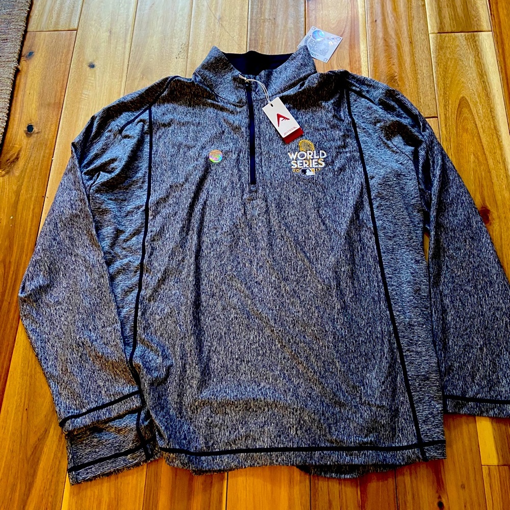 Antiqua Men’s 2017 World Series pullover